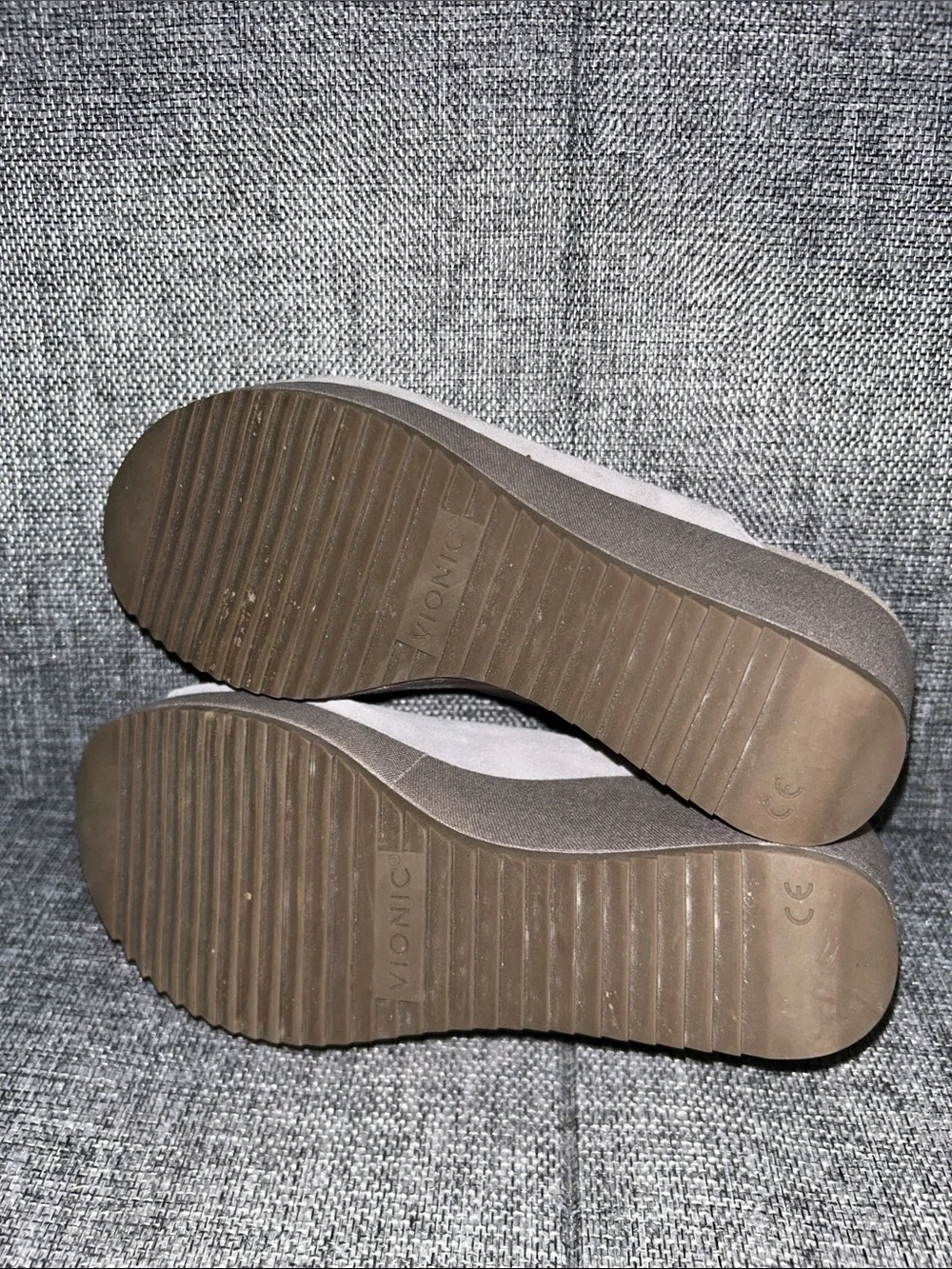 Vionic suede upper